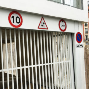 vitesse limite hauteur limite double sens de circulation  parking